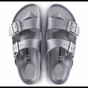 Arizona Birkenstock’s EVA size 39/8 US - SILVER